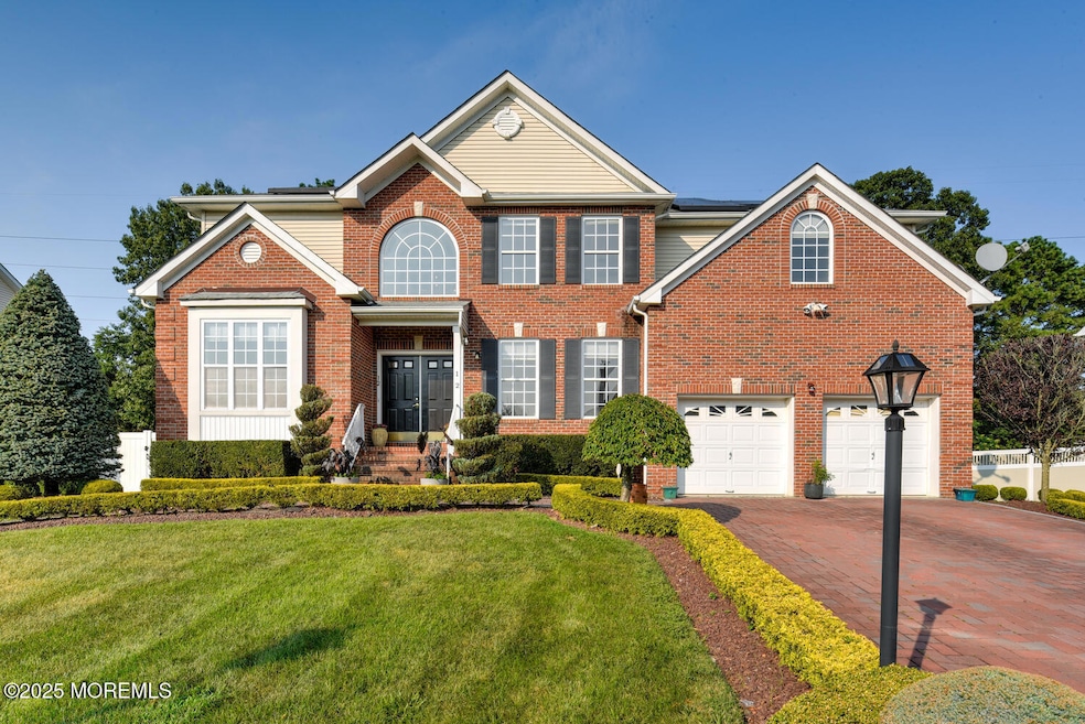 12 Ellis Ct, Morganville, NJ 07751 - photo 1