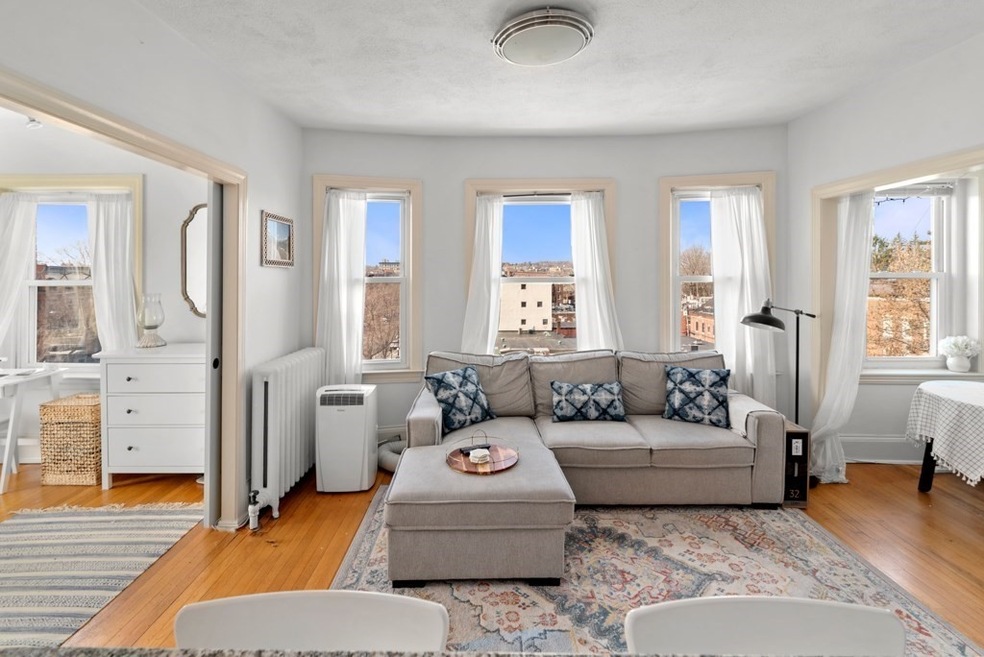 100 Saint Marys St unit 9, Boston, MA 02215 - photo 1