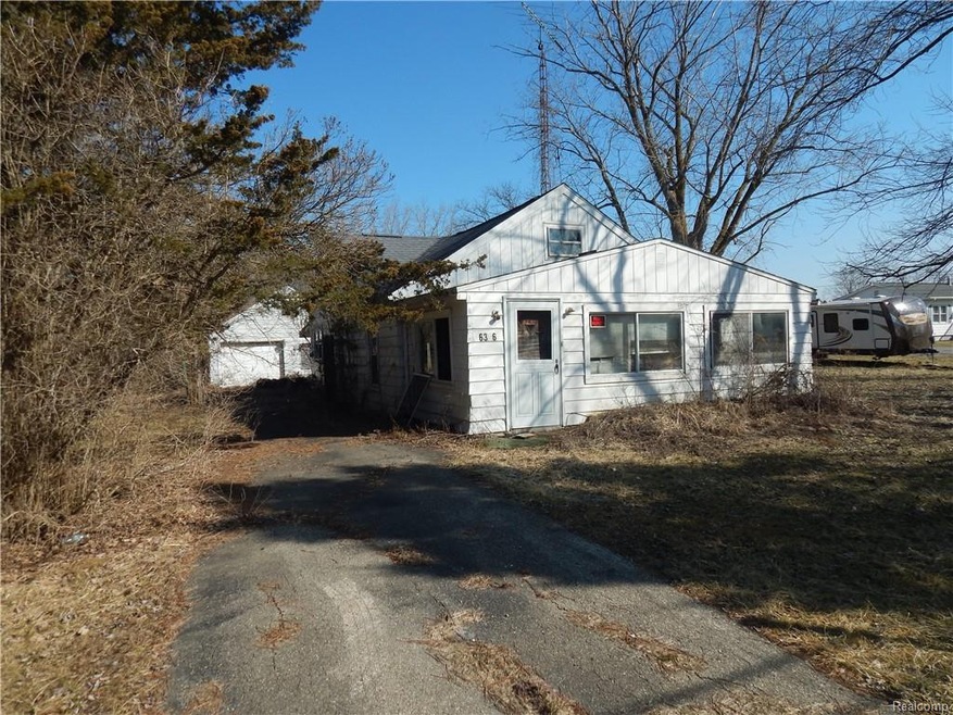 6376 Humphrey Ave, Flushing, MI 48433 - photo 1