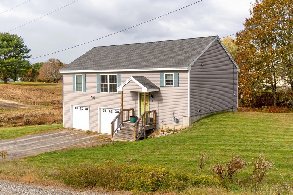 (8)_3 Levi Ln. Gorham, ME(MAPS)