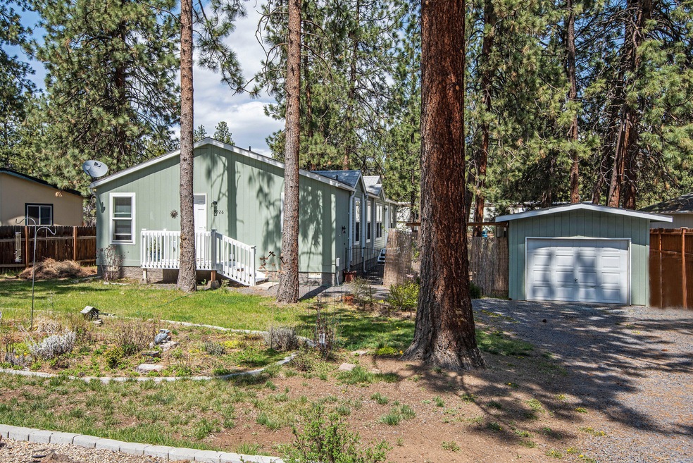 19926 Pine Cone Dr, Bend, OR 97702 - photo 1