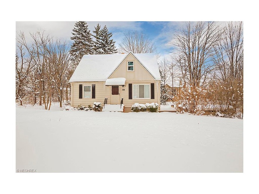 Front view of 5461 Harper Rd