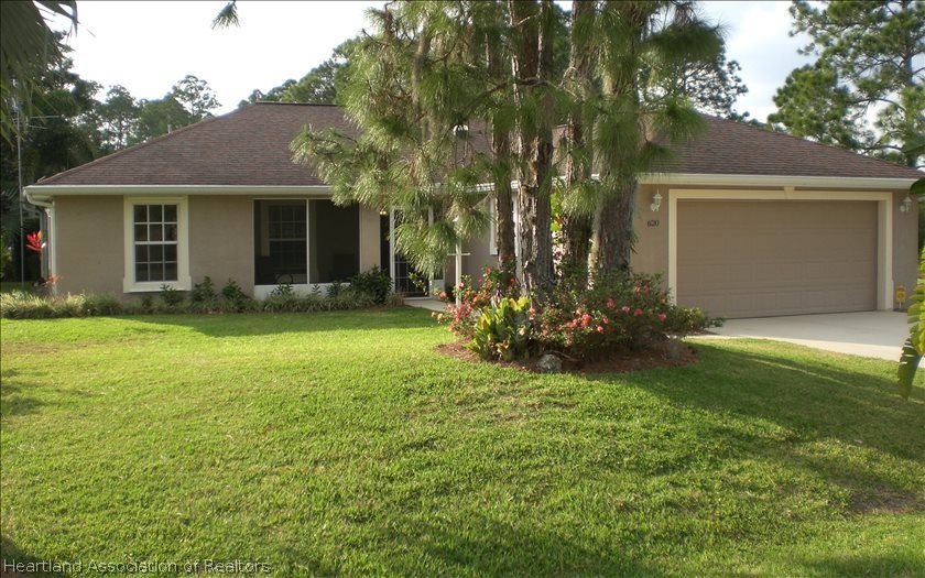 620 Blue Skies Dr, Lake Placid, FL 33852 - photo 1