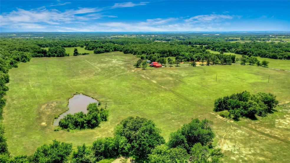 Pawless Estate Pawless Ln, Gainesville, TX 76240 - photo 1