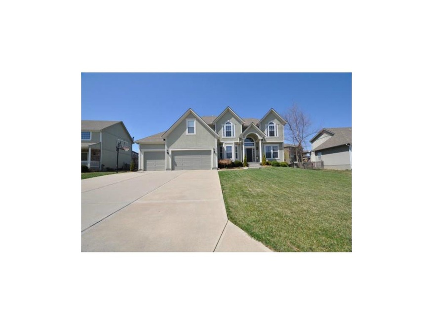 4244 SW Flintrock Dr, Lees Summit, MO 64082 - photo 1