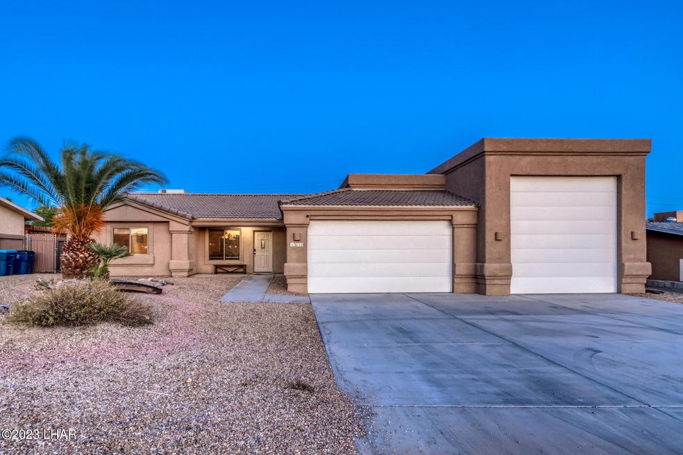 3110JamaicaBlvdEvening_01