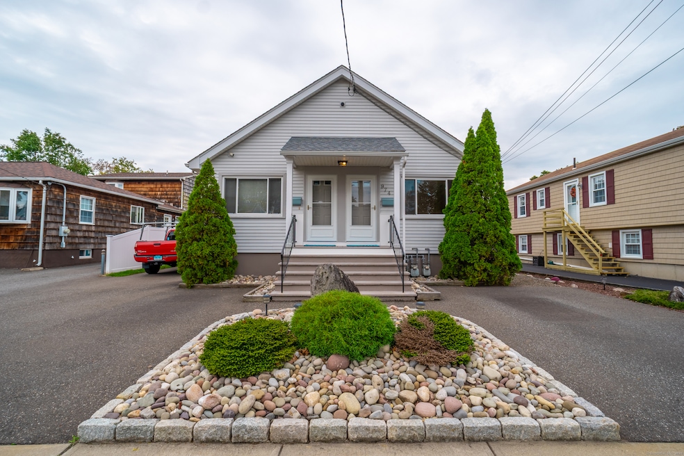 For Rent $2,100/month