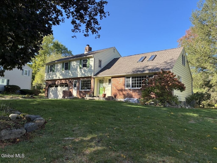 2135 Morrow Ave, Schenectady, NY 12309 - photo 1