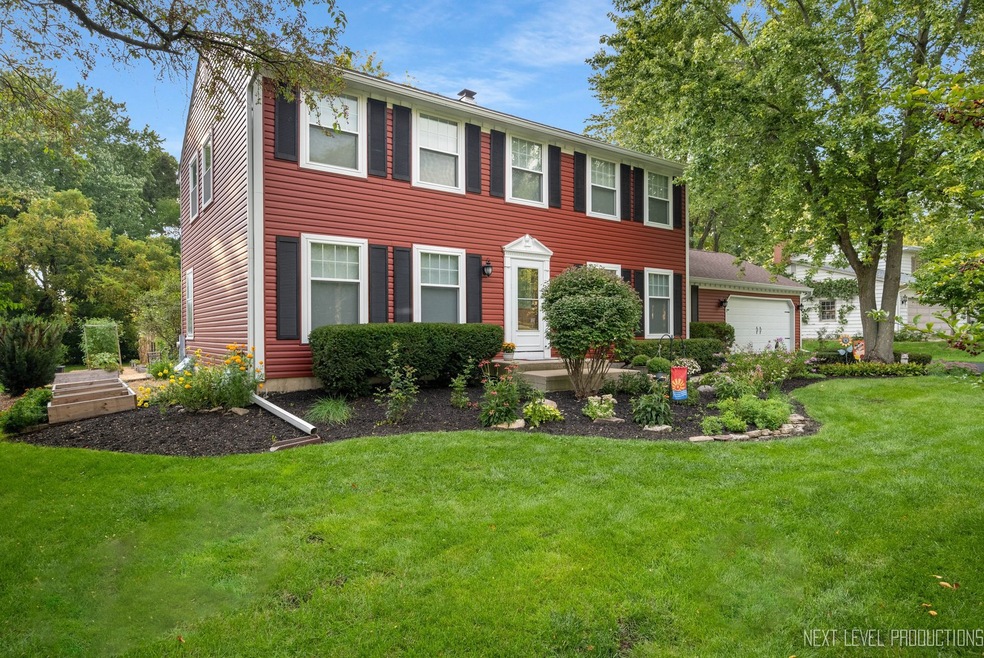 351 Woodland Hills Rd, Batavia, IL 60510 - photo 1