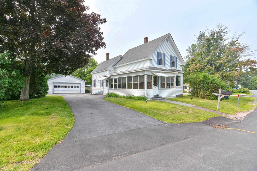 43 Granite St, Hooksett, NH 03106 - photo 1