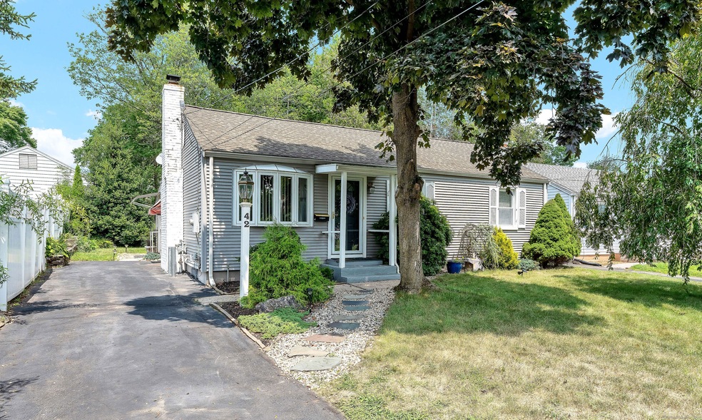 42 Hall St, West Hartford, CT 06110 - photo 1