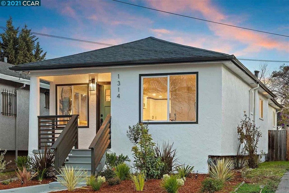 1314 Parker St, Berkeley, CA 94702 - photo 1