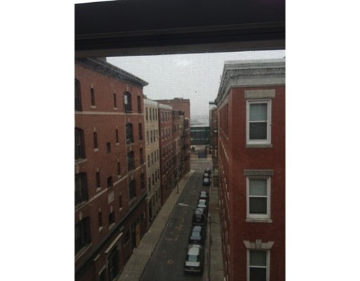 36 Charter St unit 36A, Boston, MA 02113 - photo 1