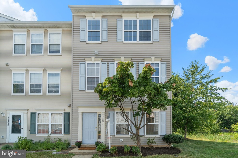 22893 Adelphi Terrace, Sterling, VA 20166 - photo 1