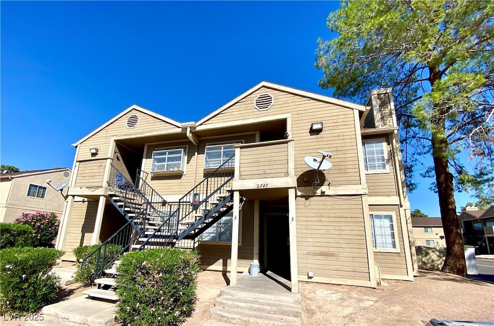 2727 Aarondavid Dr, Las Vegas, NV 89121 - photo 1
