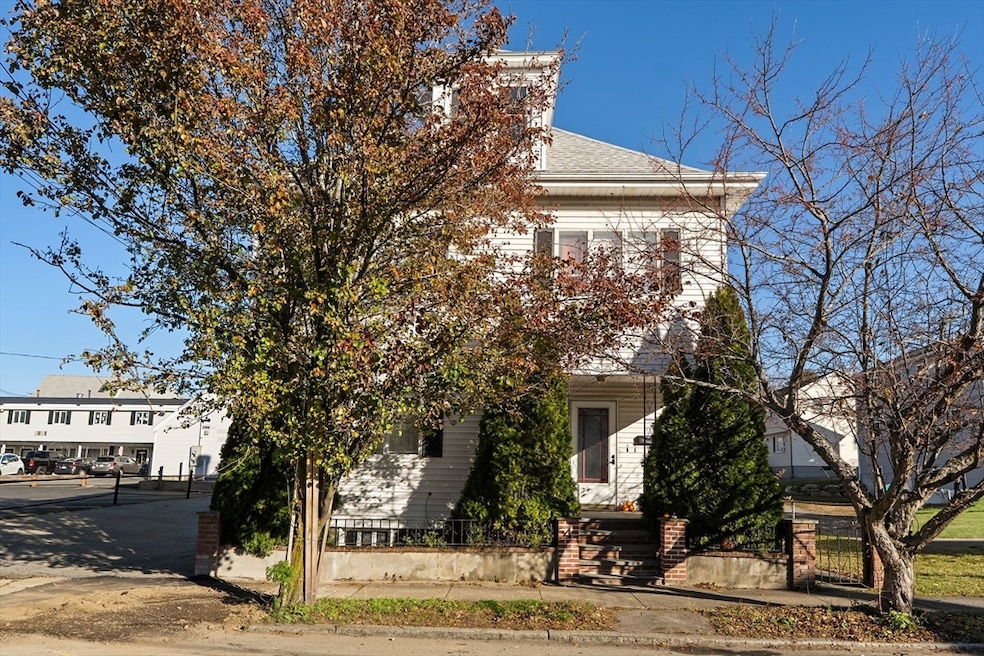 4 Elm St unit 3, Peabody, MA 01960 - photo 1