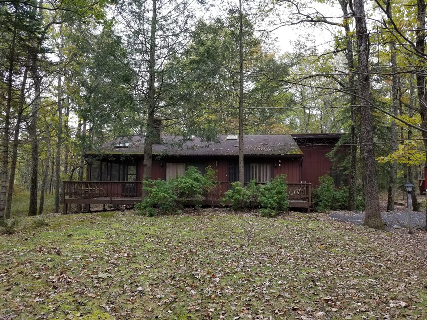 123 Boulder Dr, Hawley, PA 18428 - photo 1