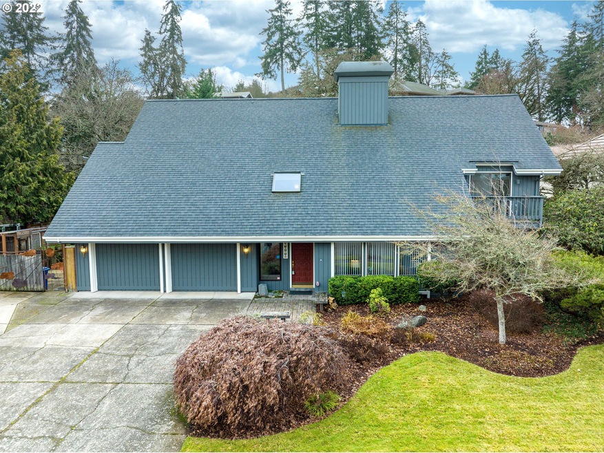 2120 Ridgeway Dr, Eugene, OR 97401 - photo 1