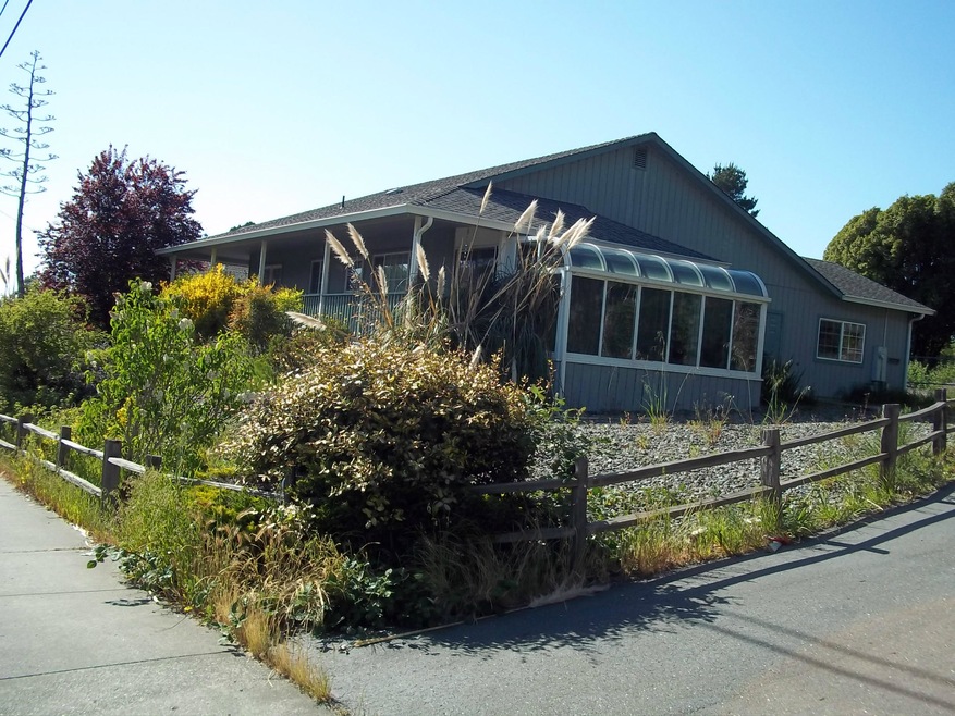 2090 KENMAR RD 015