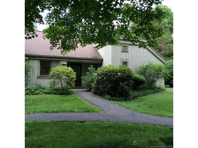 702 Heritage Village unit B, Southbury, CT 06488 - photo 1