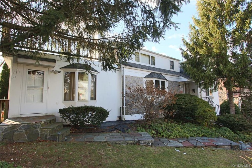 624 Wood St, Mamaroneck, NY 10543 - photo 1