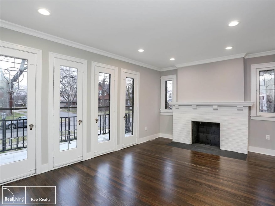 1268 Beaconsfield Ave, Grosse Pointe Park, MI 48230 - photo 1