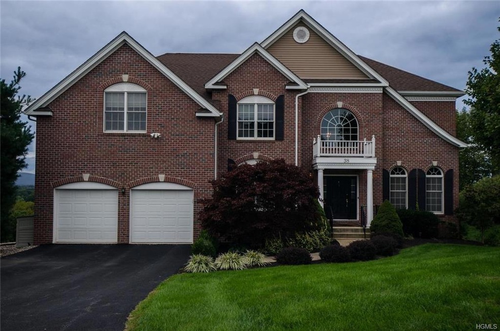 38 Susie Blvd unit 5, Poughkeepsie, NY 12603 - photo 1