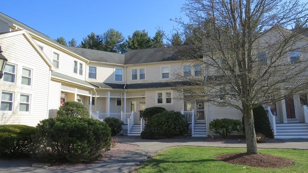 27 Lamplighter Ln unit 27, South Easton, MA 02375 - photo 1