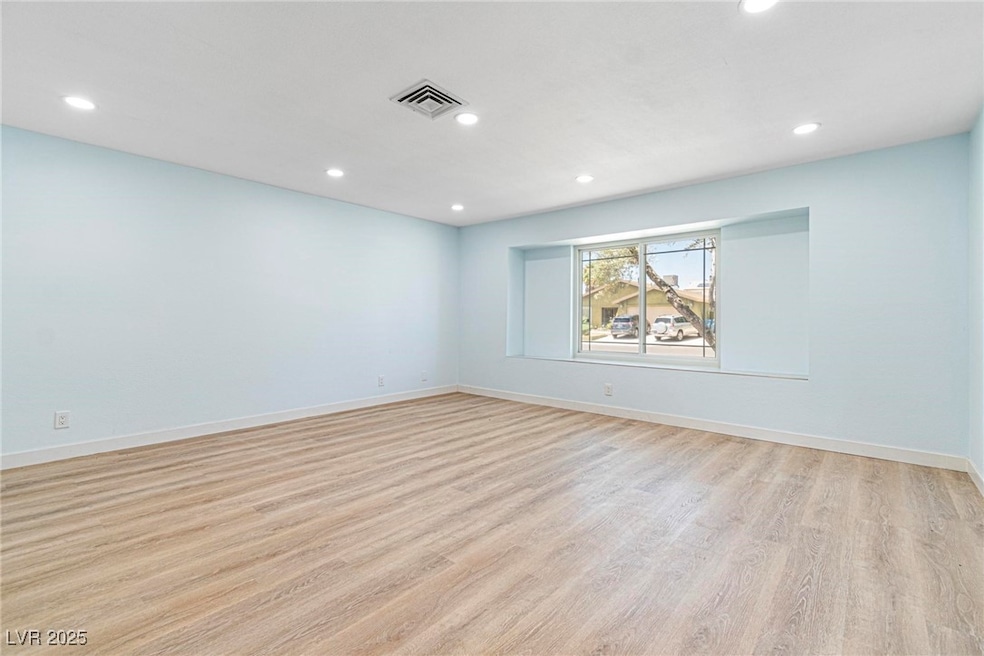 3740 Lillo St, Las Vegas, NV 89103 - photo 1