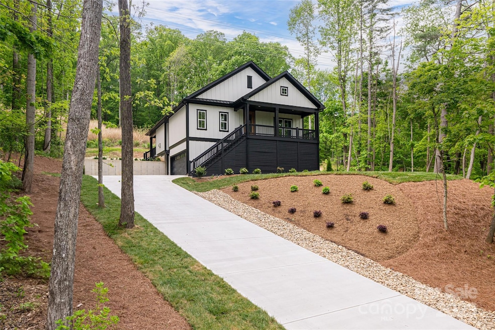 Sold $925,000 • Co-Listing Agent