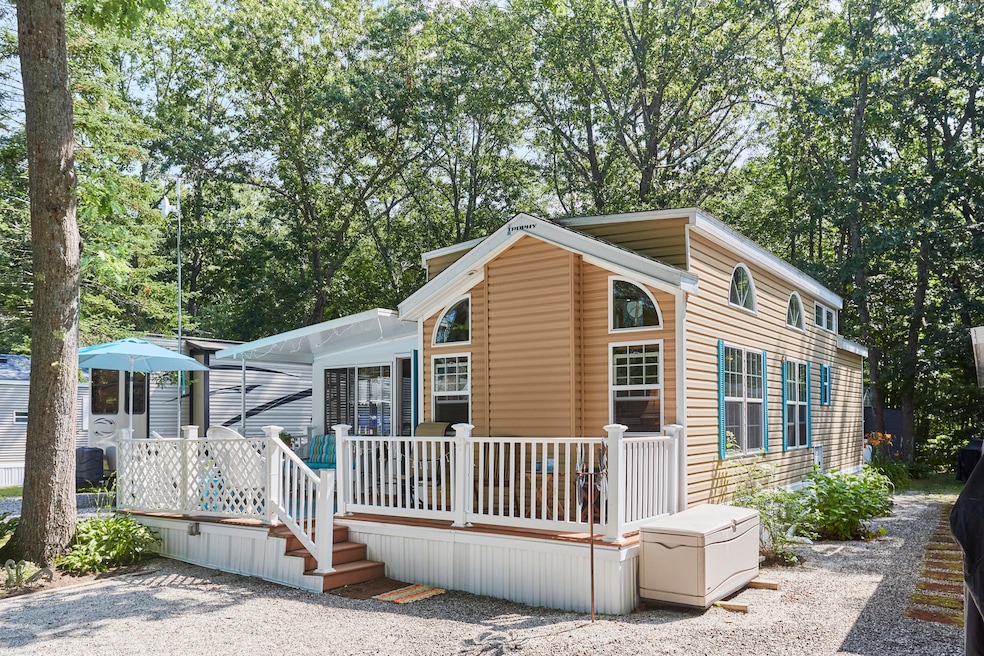 1 Robinson Way #14, Kennebunk