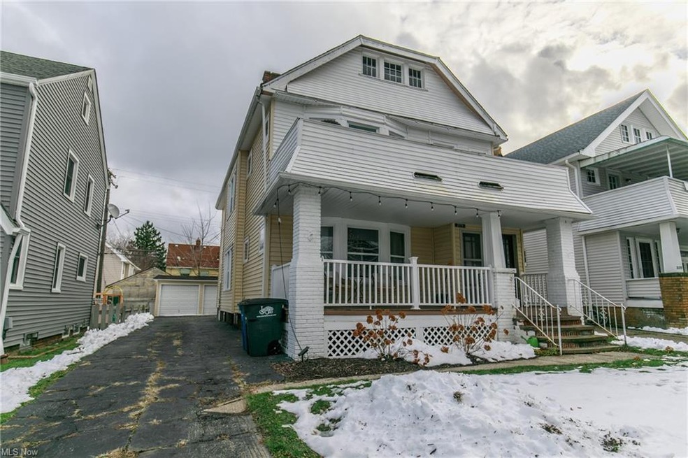 Welcome to 2173 Wyandotte.