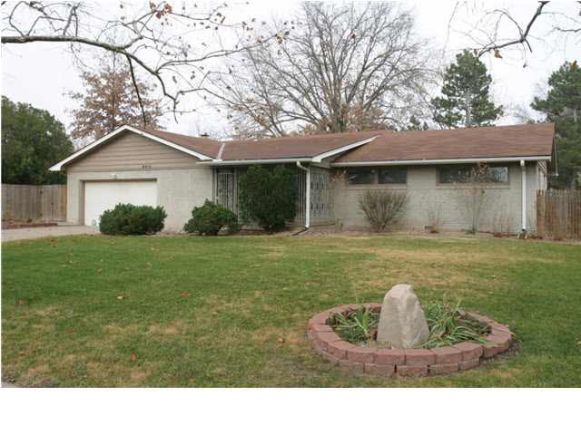 FULL BRICK RANCH IN WOODLAWN VILLAGE