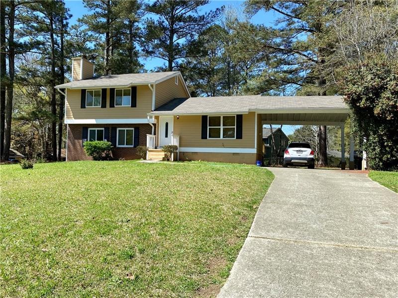 9256 Raven Dr, Jonesboro, GA 30238 - photo 1