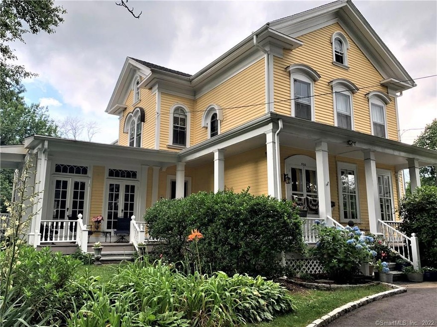 498 Knapps Hwy unit 500, Fairfield, CT 06825 - photo 1