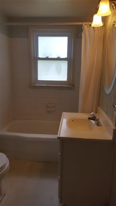 1451 Ronnie St, Flint, MI 48507 - photo 1