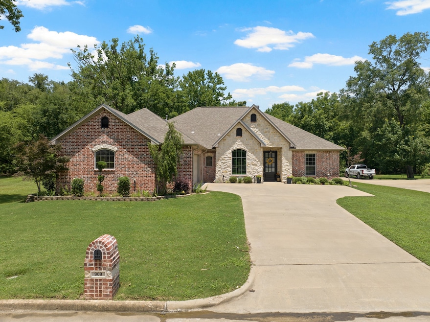 For Sale $465,000