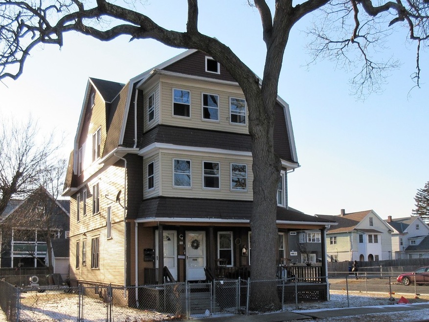 102 Kenyon St unit 104, Springfield, MA 01109 - photo 1