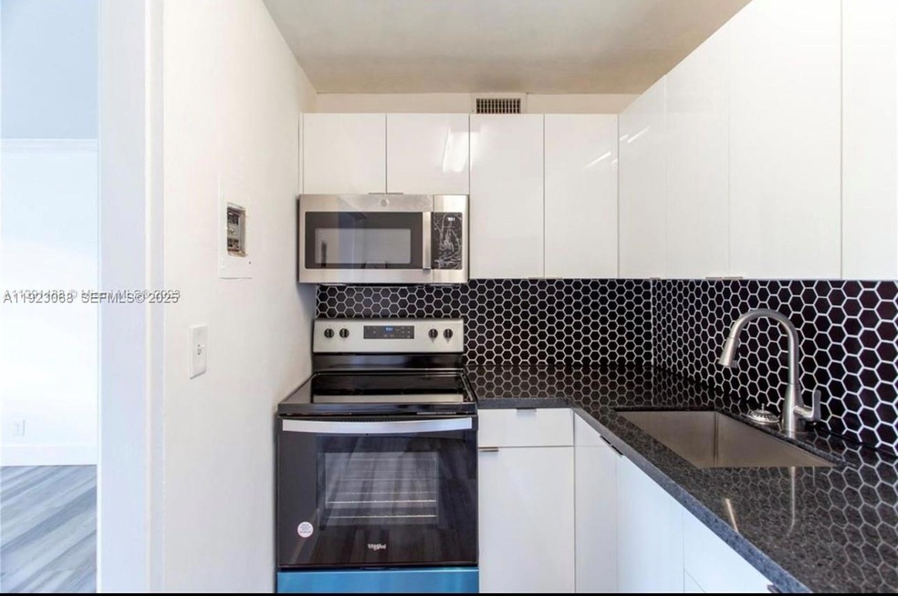 11005 SW 1st St unit 205, Miami, FL 33174 - photo 1