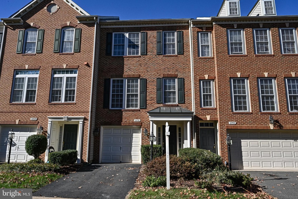 12751 Heron Ridge Dr, Fairfax, VA 22030 - photo 1