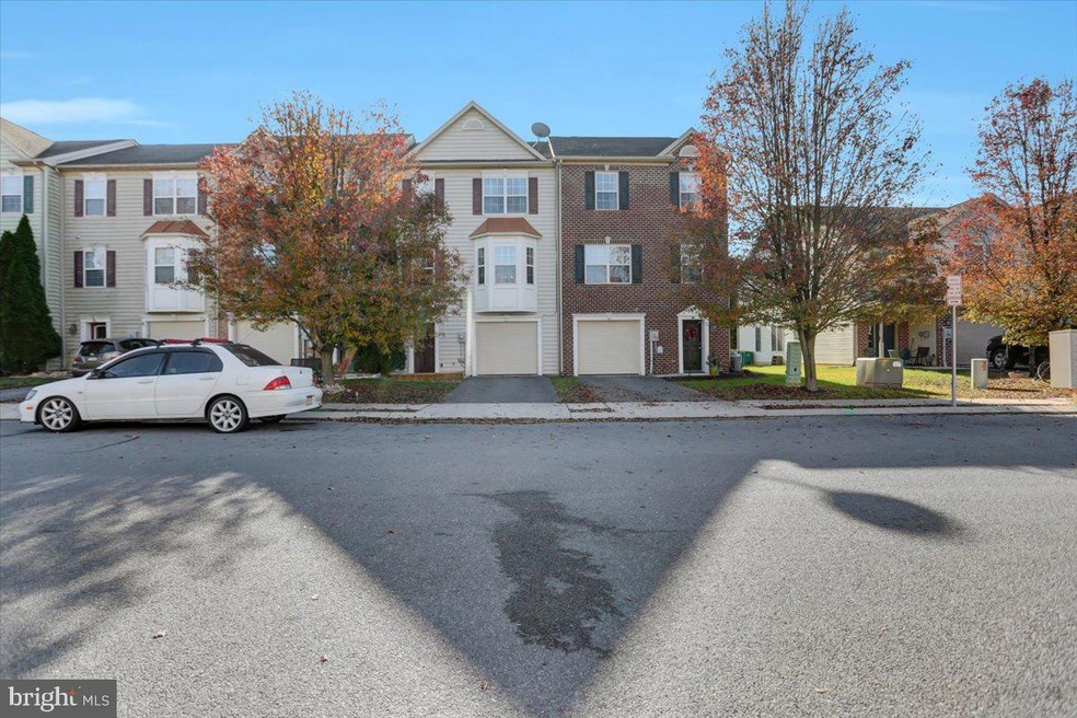 241 Whitley Dr unit 77, Chambersburg, PA 17201 - photo 1