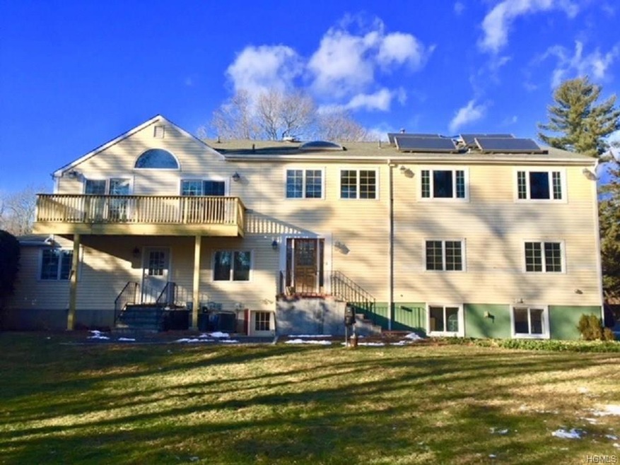 49 Round House Rd, Bedford, NY 10506 - photo 1