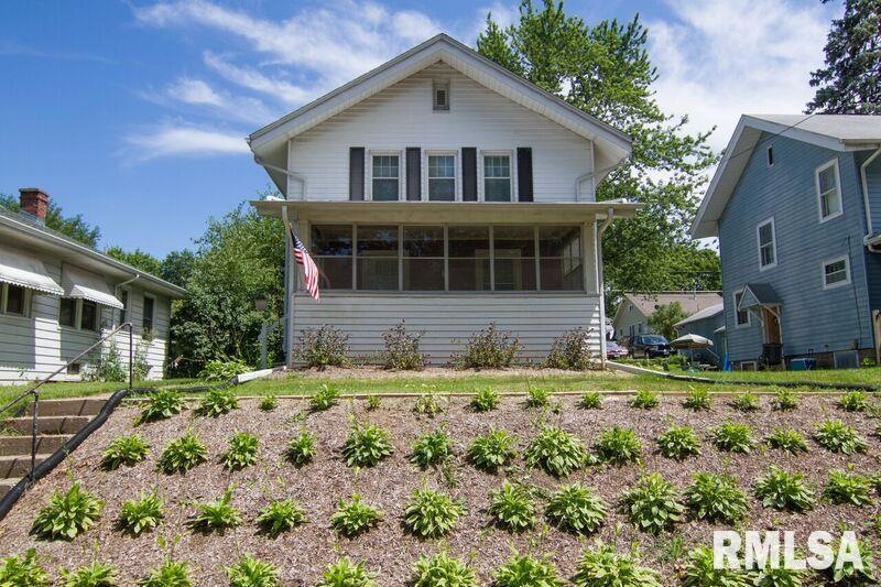 2127 Mound St, Davenport, IA 52803 - photo 1