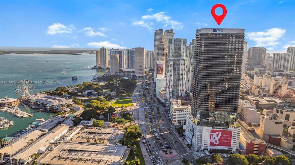 The Elser unit 4502, Miami, FL 33132 - photo 1