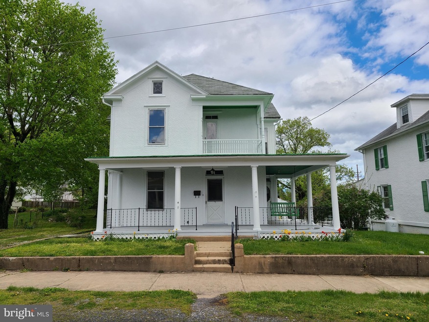 407 N Mildred St, Charles Town, WV 25414 - photo 1