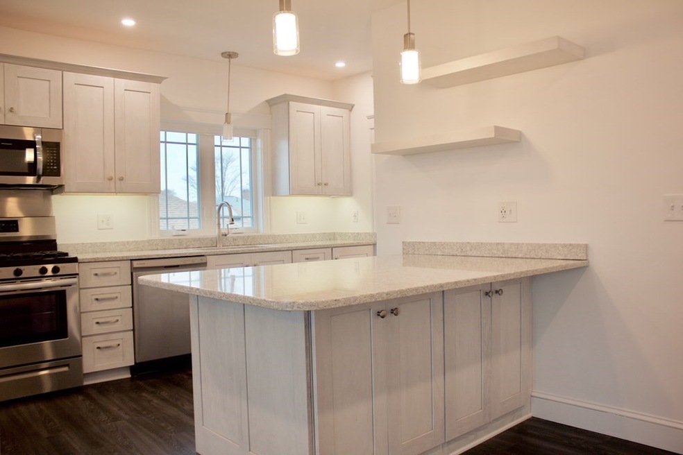 55 Seaview Ave unit 2, Winthrop, MA 02152 - photo 1