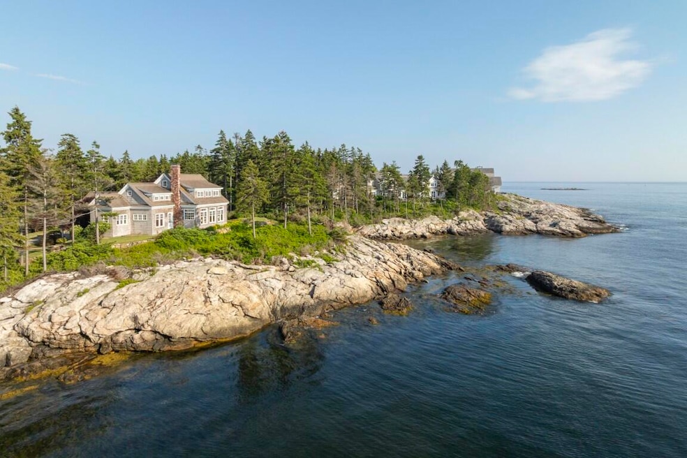 Sold $3,250,000 • Co-Listing Agent