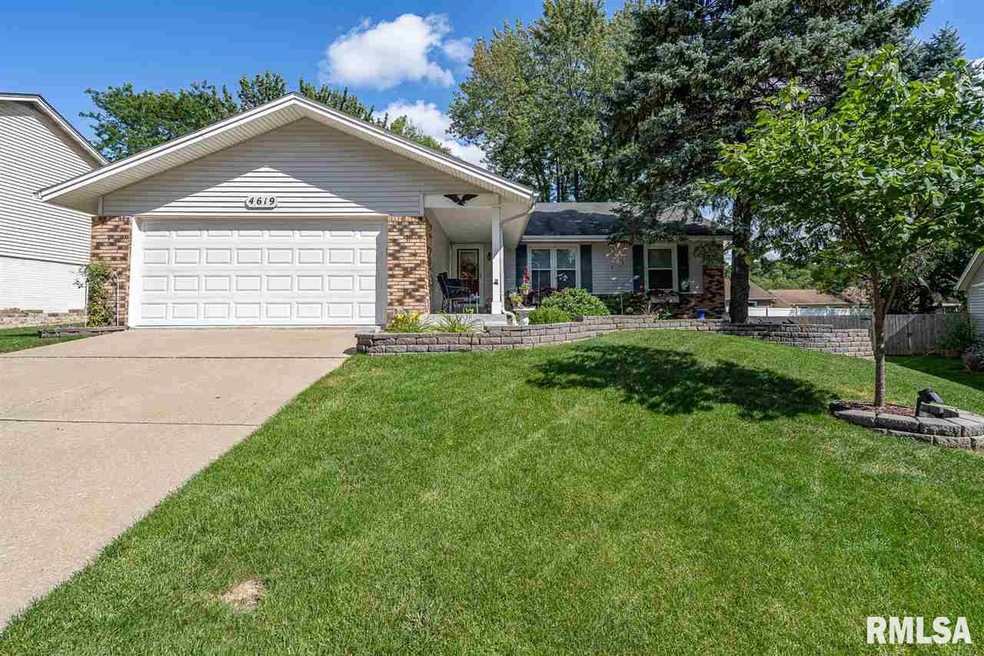 4619 Washington St, Davenport, IA 52806 - photo 1