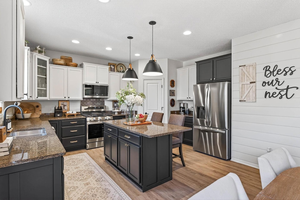 Pending $525,000 • Co-Listing Agent