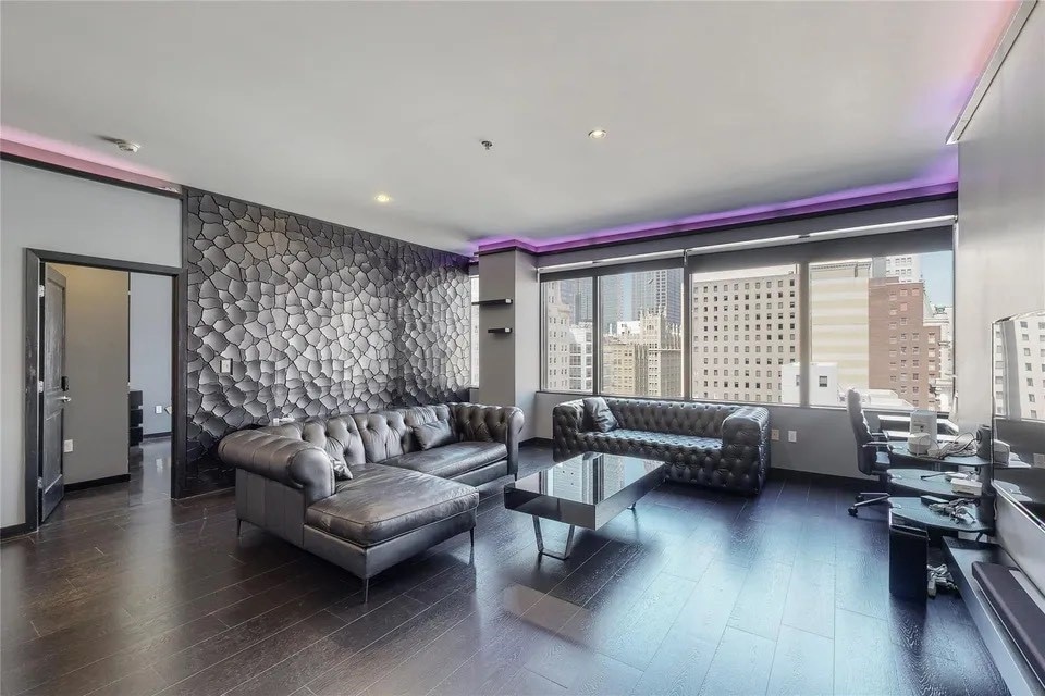 The Metropolitan unit 1511, Dallas, TX 75202 - photo 1